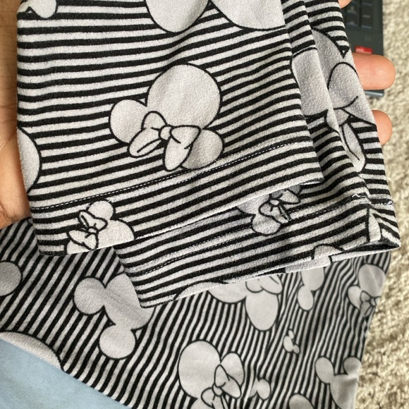 TC LuLaRoe Disney Mickey Minnie Head Tall Curvy Leggings - Picture 6 of 6